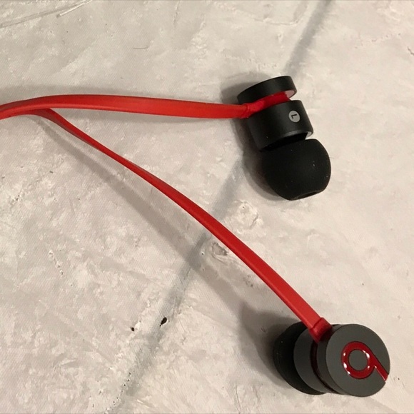 Brand new beats by Dre. - Picture 2 of 5